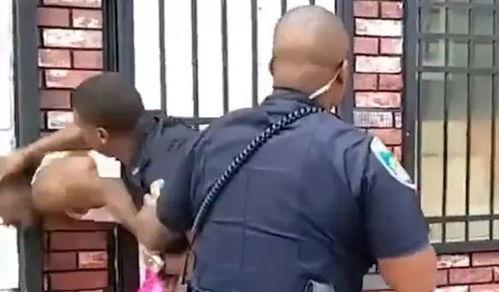 美国警察吃瓜,揭秘警局里的轻松时刻